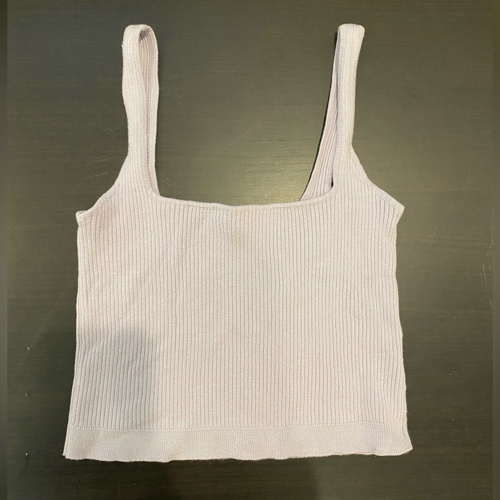 Lilac cropped tank top